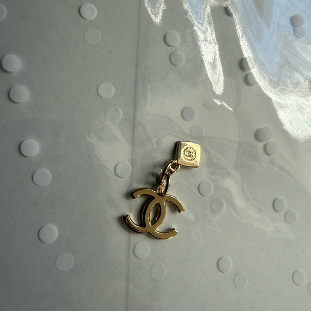 CHANEL CC Logo Charm Zipper Pull Charm Handbag Charm Replacement Bag Charm🌸
